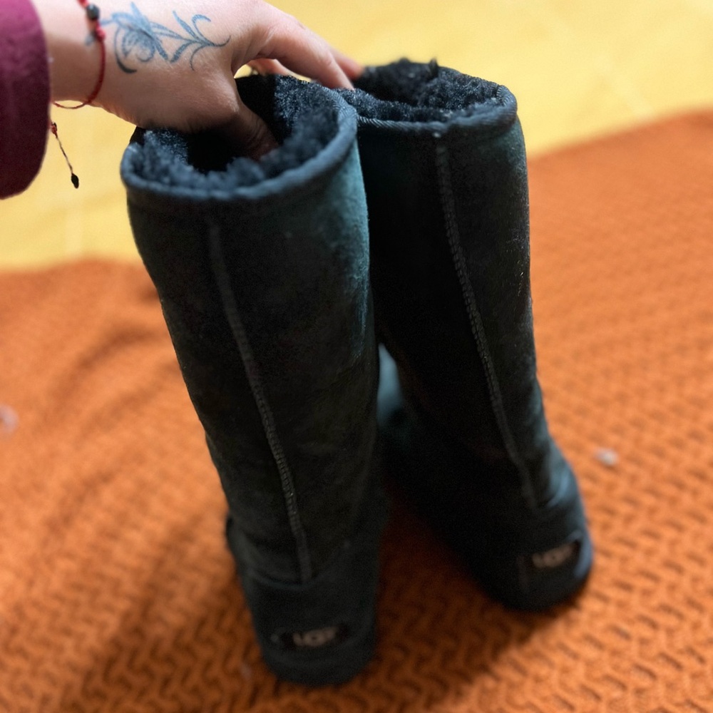 Classic Tall black Ugg boots size 8